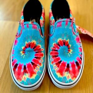 Vans Women’s Bright Tye Dye Slip-Ons- Size 7 (never worn)